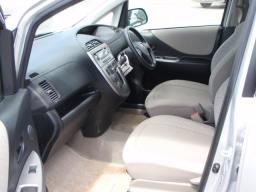 Toyota RACTIS X L-PK picture