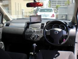 Nissan TIIDA LATIO 15S picture