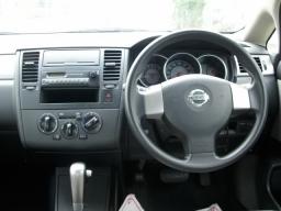 Nissan TIIDA LATIO 15B picture