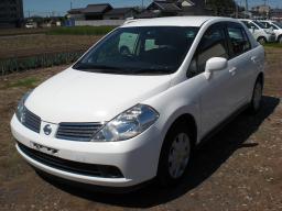 Nissan TIIDA LATIO 15S picture