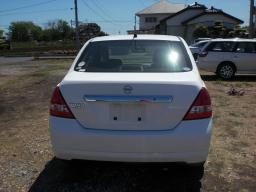Nissan TIIDA LATIO 15S picture