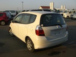 Honda Fit A picture