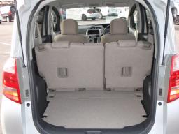 Toyota RACTIS G picture