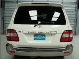 Toyota Land Cruiser V8 picture