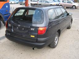 Toyota Caldina U picture
