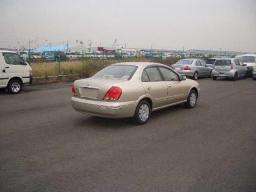Nissan Bluebird Sylphy 1.5i picture