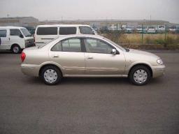 Nissan Bluebird Sylphy 1.5i picture