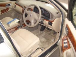 Nissan Bluebird Sylphy 1.5i picture