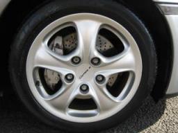 Porsche 911 carrera4 picture