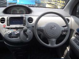 Toyota SIENTA 1.5 X picture