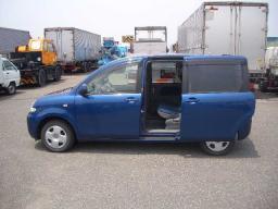 Toyota SIENTA 1.5 X picture