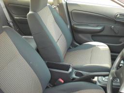 Nissan AD Van DX picture