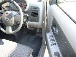 Nissan CUBE SX picture