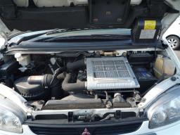 Mitsubishi DELICA SPACE GEAR 2.8D SUPER EXCEED picture