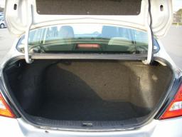 Nissan TIIDA LATIO 15B picture