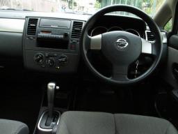 Nissan TIIDA LATIO 15B picture