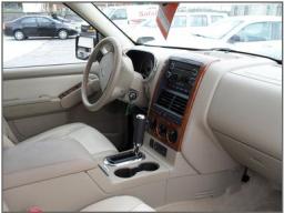 Ford Explorer Eddie Bauer picture