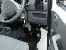 Mitsubishi Mini Cab CD picture