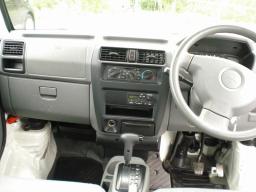 Mitsubishi Mini Cab CD picture