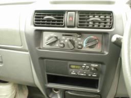 Mitsubishi Mini Cab CD picture