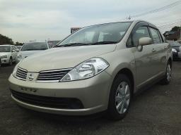 Nissan TIIDA LATIO 15S picture