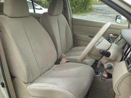 Nissan TIIDA LATIO 15S picture