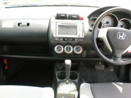 Honda Fit 1.3A picture