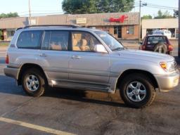 Toyota Land Cruiser 4.7 picture