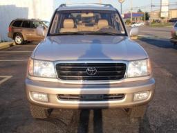 Toyota Land Cruiser 4.7 picture