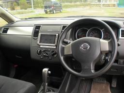 Nissan TIIDA LATIO 15S picture