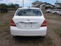 Nissan TIIDA LATIO 15S picture