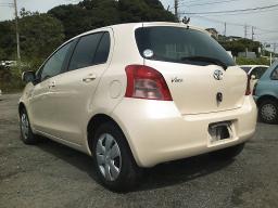 Toyota Vitz F picture