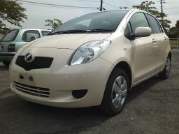 Toyota Vitz F picture