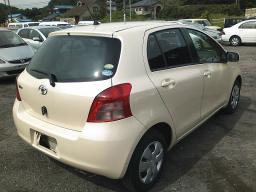 Toyota Vitz F picture