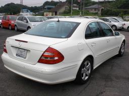 Mercedes-Benz E350 AVANTGARDE picture