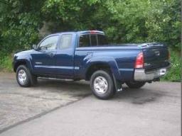 Toyota Tacoma SR5 picture