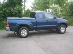 Toyota Tacoma SR5 picture