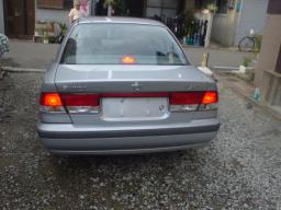 Nissan Sunny EX saloon picture