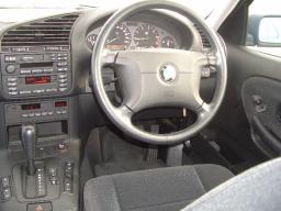 BMW 318i  picture