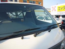 Toyota HIACE DX picture