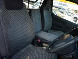 Toyota HIACE DX picture