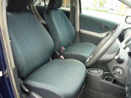 Toyota Vitz 1.0F picture