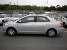 Toyota Belta 2 picture