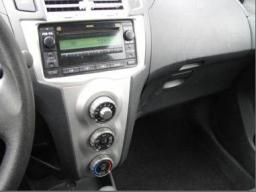 Toyota YARIS Base picture