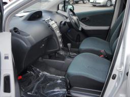 Toyota Vitz F picture