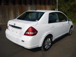 Nissan TIIDA LATIO 15S picture