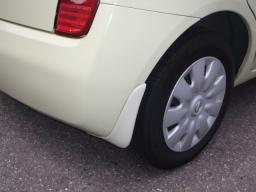 Nissan March 12C picture