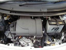 Toyota Vitz F picture