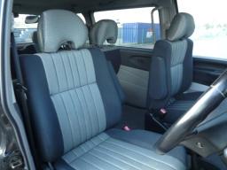 Mitsubishi DELICA SPACE GEAR 3.0 AERO picture