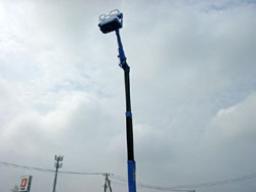 Isuzu Elf MANLIFTS picture